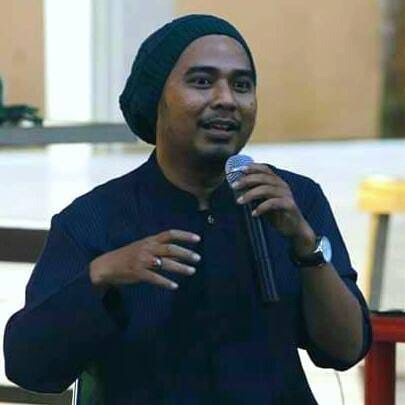 Hajriansyah, S.Pd.MAg Seorang Pegiat Sastra dan Seni Rupa
