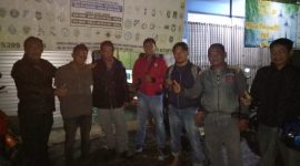 Tersangka Edi, nomor dua dari kiri