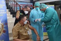 Penyuntikan Vaksi covid 19 di kota banjarmasin