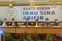 Suasana sidang virtual yang diikuti oleh Tim Hukum Ibnu Sina Arifin