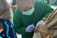 Penyuntikan vaksin covid19