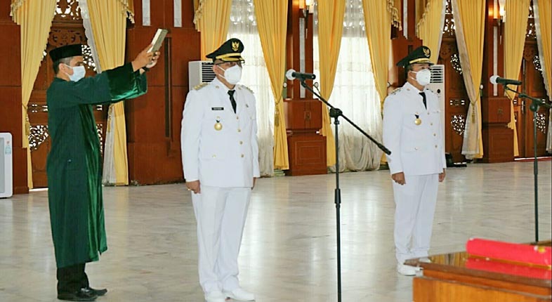 Pelantikan Fidayeen sebagai Pj Wali Kota Banjarmasin & Pj Bupati Kotabaru