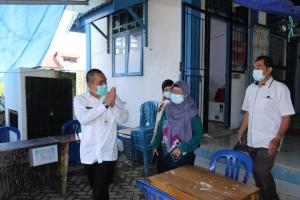 Pj Walikota Banjarmasin Akhmad Fydayeen meninjau pelayanan kesehatan masyarakat di Puskesmas Alalak Tengah (1)