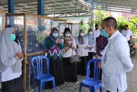 Pj Walikota Banjarmasin Akhmad Fydayeen meninjau pelayanan kesehatan masyarakat di Puskesmas Alalak Tengah