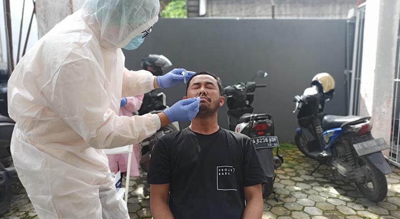 Tes swab massal, masih diperlukan untuk mengetahui sebaran COVID-19