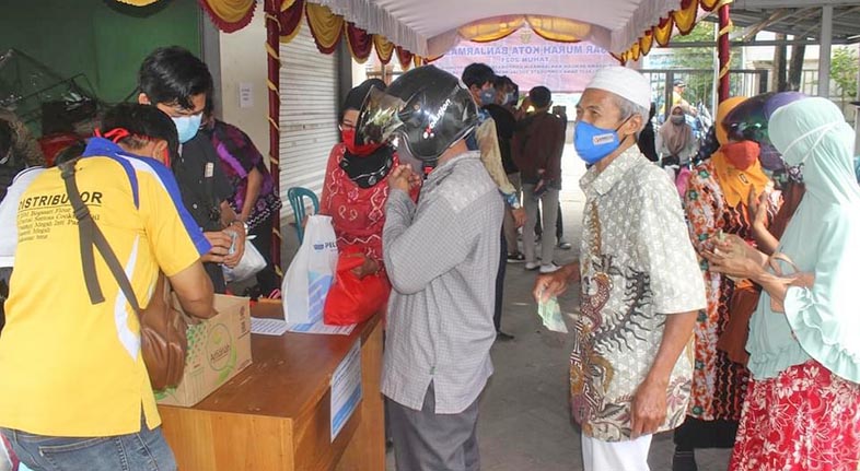 kegiatan pasar murah Banjarmasin yang bekerja sama dengan Banjarmasin Coorporate Sosial Responsibility (BCSR)