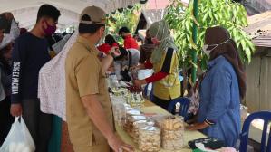 Pemerintah kota Banjarmasin melalui Dinas Perdagangan dan Perindustrian (Disperdagin) kota Banjarmasin mengelar pasar murah