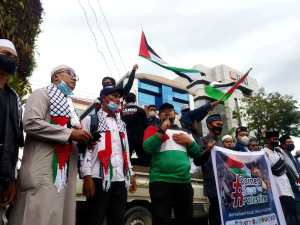 menyuarakan dukungannya agar rakyat Palestina bisa terbebas dari penjajahan zionis Israel (1)