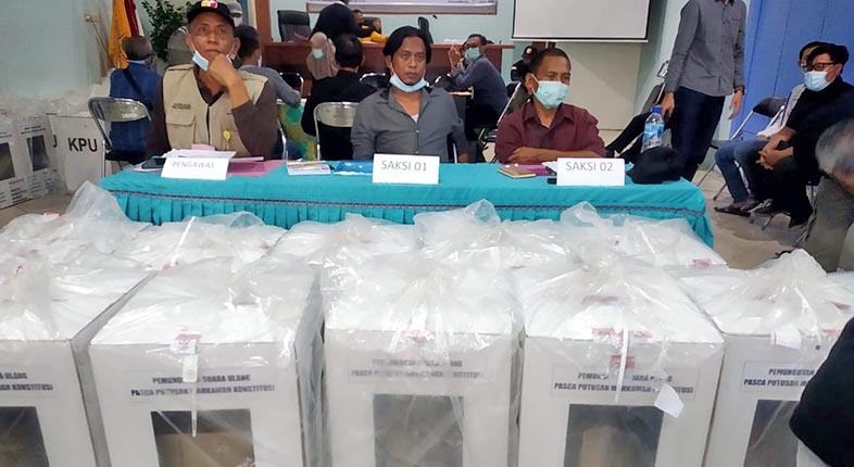 Hasil rekapitulasi suara dalam proses Pemungutan Suara Ulang (PSU) Pemilihan Gubernur dan Wakil Gubernur (Pilgub) Kalimantan Selatan (Kalsel) tahun 2020 tingkat kecamatan