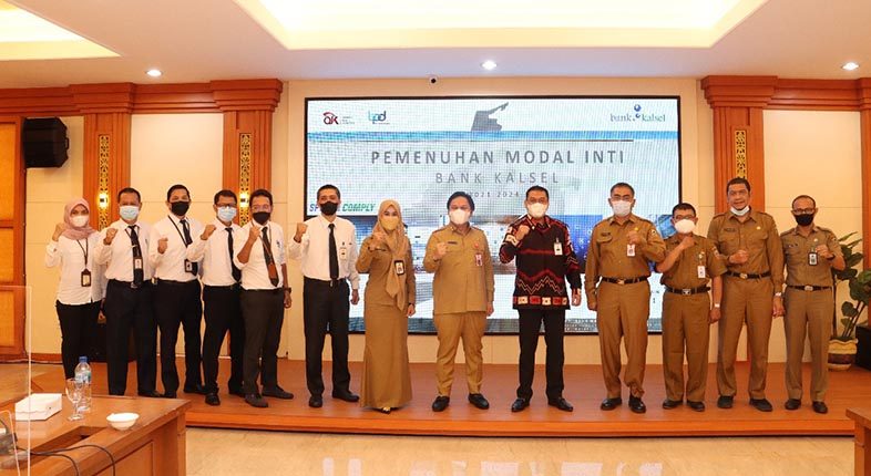 rapat koordinasi bertajuk “Ekspos Kinerja dan Permodalan Bank Kalsel” (1)