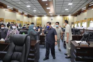 PEMKO Serahkan Raperda Perubahan Anggaran 2021 (2)