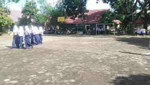 PTM SMPN 33 Dihentikan Menyusul Guru Terpapar Covid-19 (2)