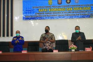Rapat koordinasi pembinaan Damkar Swakarsa se Kecamatan Banjarmasin Selatan (4)