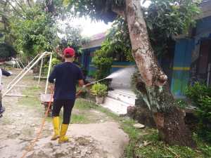 USAI DITEMUKAN Guru Terpapar Covid, Sekolah Langsung Disemprot Desinfektan (3)