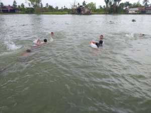 DLH BANJARMASIN Ambil Sampel Kedua di Sungai Lulut, Terkait Perubahan Warna Air (3)