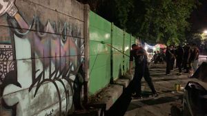 NETIZEN RAMAI Kritik Keputusan Satpol PP Hapus Mural Sindiran (2)
