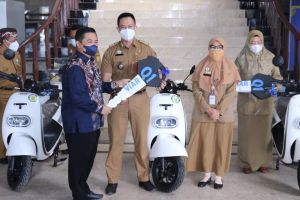 LURAH se Kota Banjarmasin Peroleh Motor Listrik, Dukung Program Ramah Lingkungan (3)