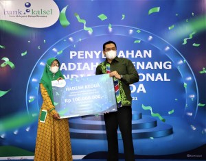 NASABAH Bank Kalsel Sabet Ratusan Juta Rupiah Hadiah Undian Simpeda Nasional Periode ke-1 2021 (2)