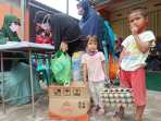 SETENGAH HARGA, ACT Kalsel Jual Sembako (2)