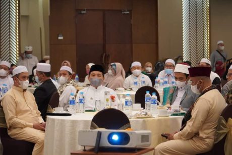 USTADZ ABDUL SOMAD Bedah Buku 35 Kisah Saat Maut Menjemput, Kupiah UAS Dibeli Ibnu (2)