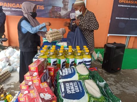 OPERASI PANGAN Gratis ACT Kalsel Diserbu Warga (2)