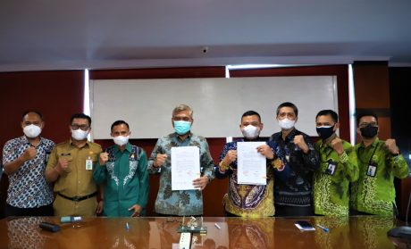 PERKUAT Pembangunan Daerah, Bank Kalsel dan Jamkrida Teken 7 Kerjasama (2)