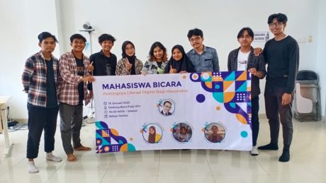 'MAHASISWA BICARA' Pentingnya Literasi DigiTal Digelar FISIP ULM (2)