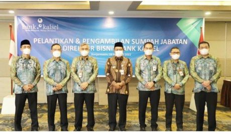 FACHRUDIN Dilantik Gubernur sebagai Direktur Bisnis Bank Kalsel (2)