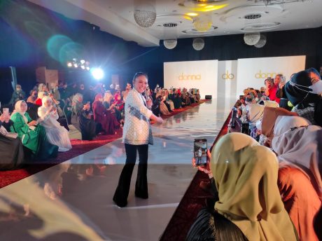 FASHION SHOW Donna Prive 2022 Glamour di Setiap Momen (2)