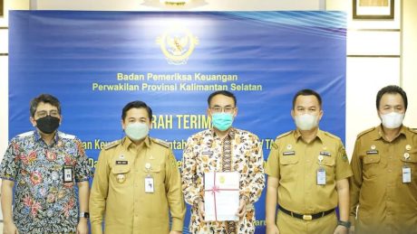 SUDAH 7 KALI WTP, Pemko Banjarmasin Serahkan Laporan Keuangan TA 2021 Tepat Waktu (2)