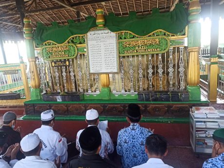 AJUKAN GUGATAN Pemindahan Ibukota Kalsel dengan Mengambil Momen 17 Ramadhan (2)