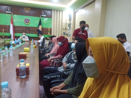 BUPATI PANGKEP Jemput Tujuh Korban Kapal Tenggelam KM Ladang Pertiwi di Banjarmasin3