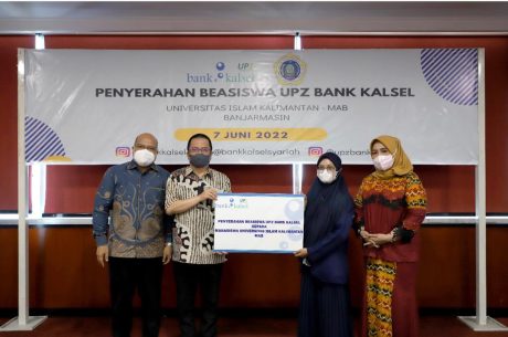 BEASISWA 92 Mahasiswa UNISKA MAB Dibantu Bank Kalsel-2