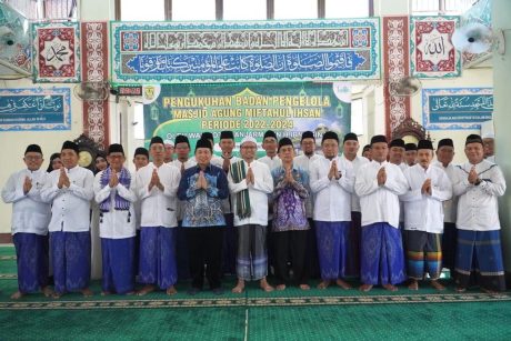 H IBNU SINA Ajak Bulatkan Semangat Memakmurkan Masjid -3