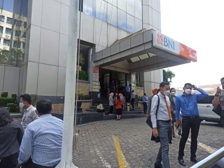 TERDAMPAK GEMPA di Sulbar, Gedung Bertingkat di Banjarmasin-2