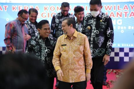 WAWALI ARIFIN Ikuti Rakerkomwil V APEKSI di Bontang Kaltim -2