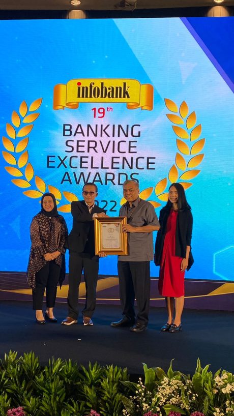 BANK KALSEL Sabet Penghargaan di Ajang INFOBANK AWARD 2022-2