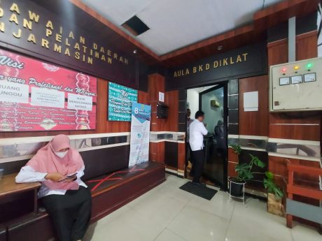 DADAKAN Pemeriksaan Tes Urin ASN di Balai Kota-2