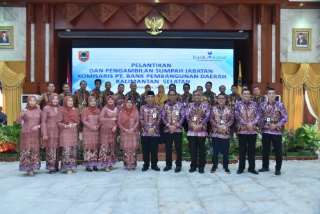 GUBERNUR Kalsel Lantik Rizal Akbar Jadi Komisaris Bank Kalsel-3