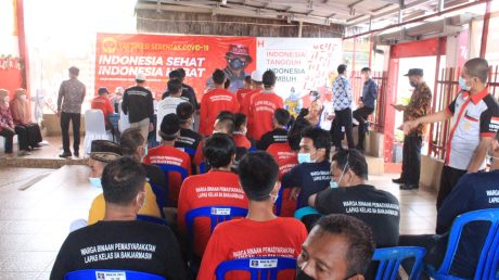 VAKSIN Ratusan Warga Binaan, Lapas Banjarmasin Kerjasama dengan Binda Kalsel (3)