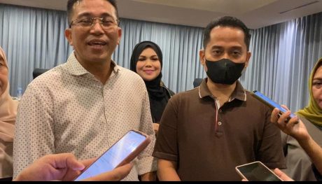 FAKTA Integritas Ditandatangani Kandidat Ketua Mendahului Musprov VII Kadin Kalsel (2)