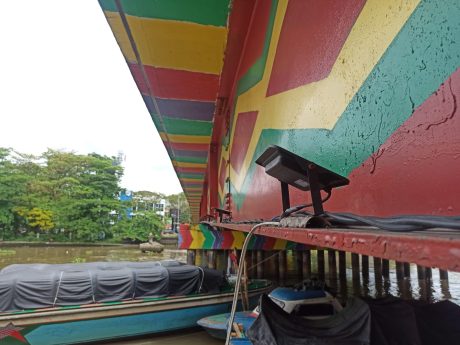 HILANG Belasan Lampu Sorot RGB Jembatan Merdeka (2)