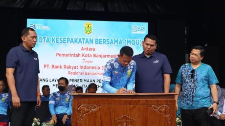 KHAS dan Identitas Kota Banjarmasin, Senam Kayuh Baimbai (2)