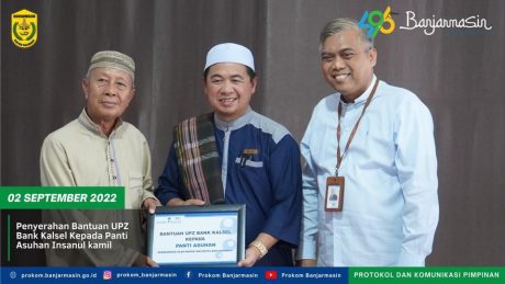 WALI KOTA H Ibnu Sina Khotbah dan Imam Shalat Jumat di Masjid Bank Kalsel (2)