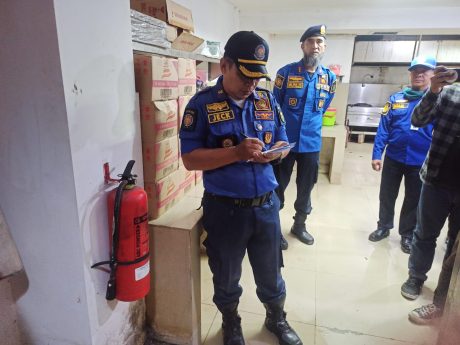 ALAT PEMADAM Api Ringan Jadi Objek Retribusi DPKP Tahun Depan (2)