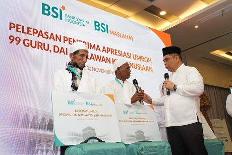 PT BSI Berangkatkan Umroh 120 Guru, Da’i, Relawan dan Tenaga Medis (1)