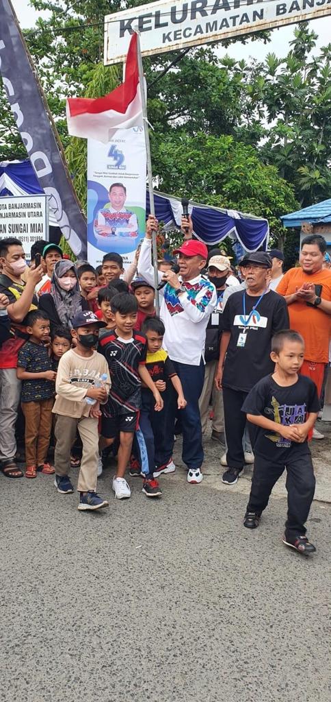 RASA KEBERSAMAAN Ditumbuhkan Lewat Gelaran Jalan Sehat (2)