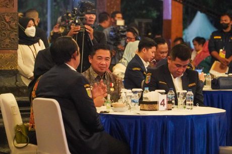 SATYALANCANA Diterima Wali Kota H Ibnu Sina (2)