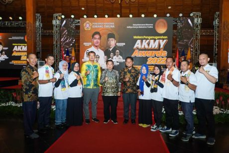 SATYALANCANA Diterima Wali Kota H Ibnu Sina (3)