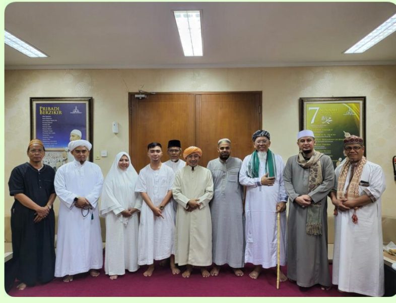 MASJID AZ ZIKRA Bogor Pimpinan Almarhum KH Muhammad Arifin Ilham Gelar Haul Guru Sekumpul